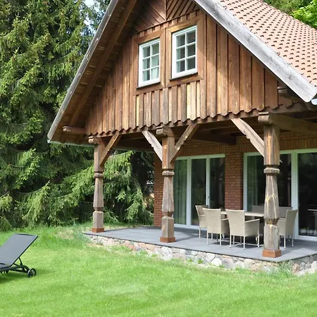 Monte Carvick Nad Jeziorem Seksty * Karwik