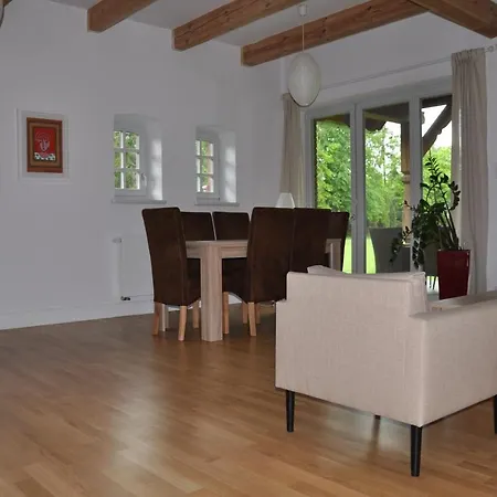 Semesterbostad Monte Carvick Nad Jeziorem Seksty