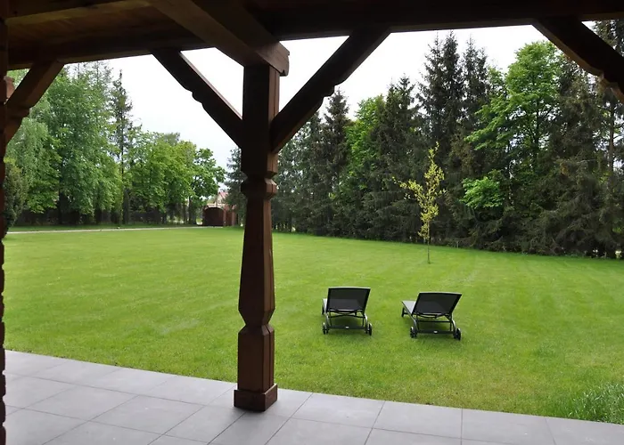 Monte Carvick Nad Jeziorem Seksty * Karwik