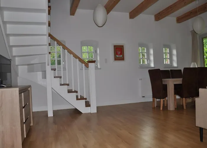 Monte Carvick Nad Jeziorem Seksty Karwik